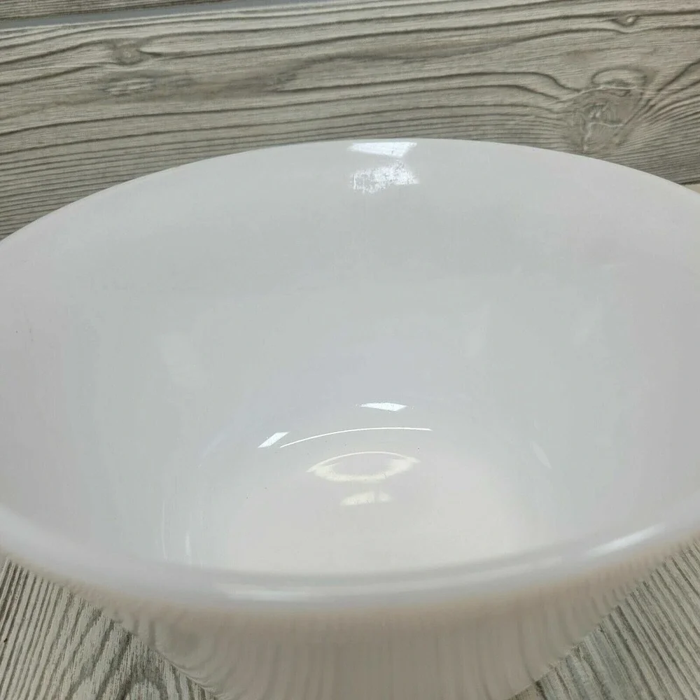 Federal Glass Mixing Bowl 8 Inch White Milk Glass‎ Oven Ware Vintage MCM